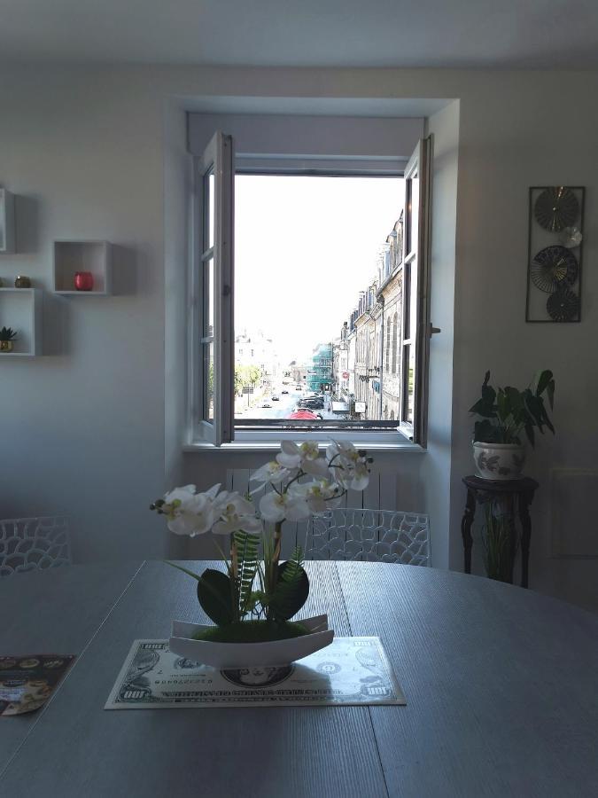 Les Appartements Du Marche Dinan Exterior photo