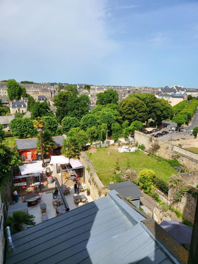Les Appartements Du Marche Dinan Exterior photo