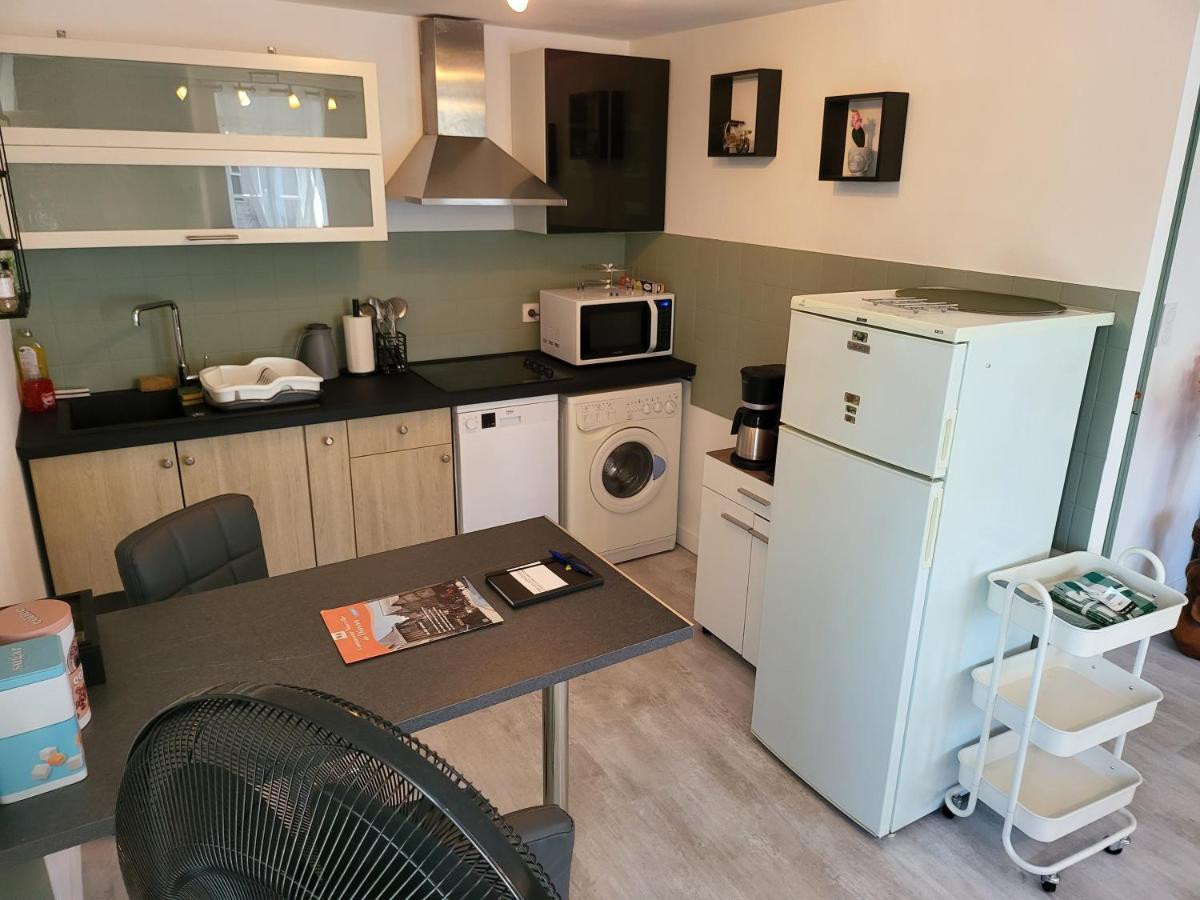 Les Appartements Du Marche Dinan Exterior photo