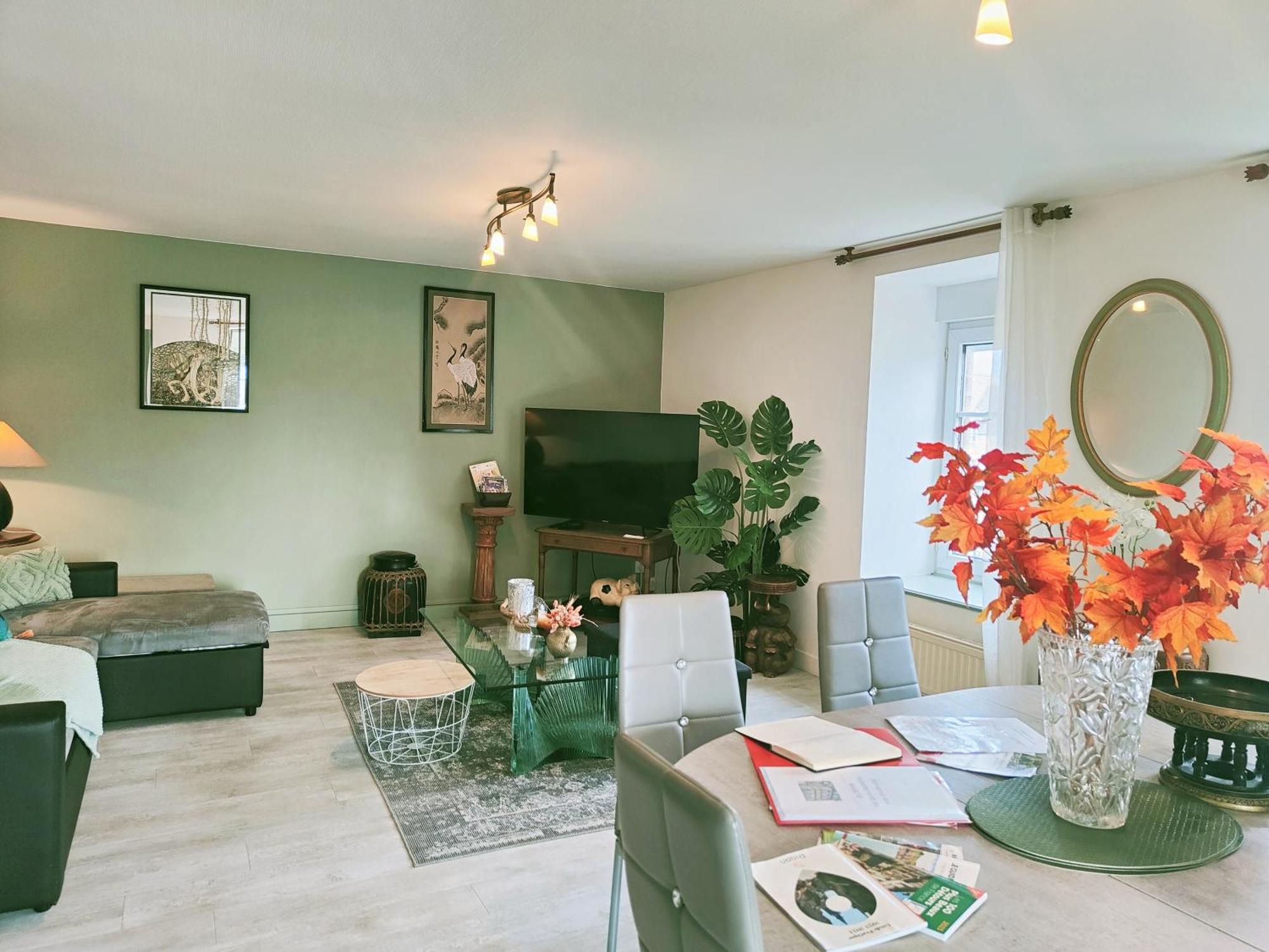 Les Appartements Du Marche Dinan Exterior photo